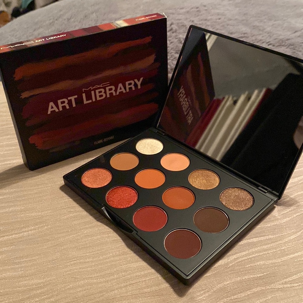 MAC Art Library “Flame Boyant” Eyeshadow Palette